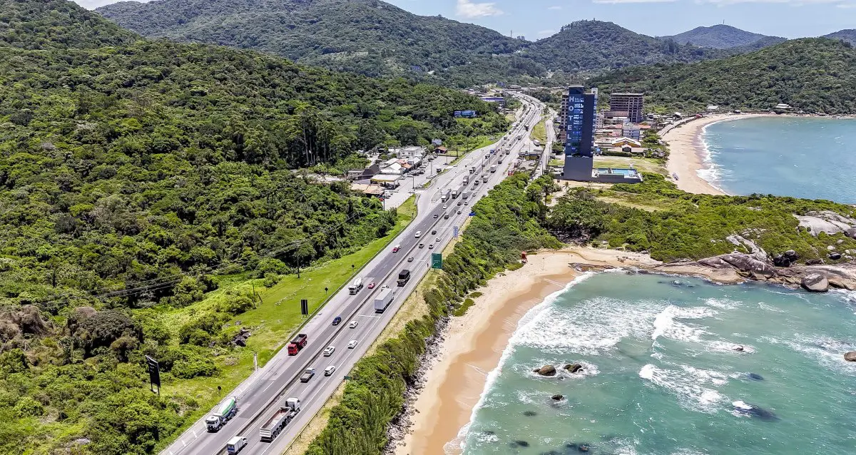 Santa Catarina aposta em planador marítimo elétrico para melhorar acesso às praias